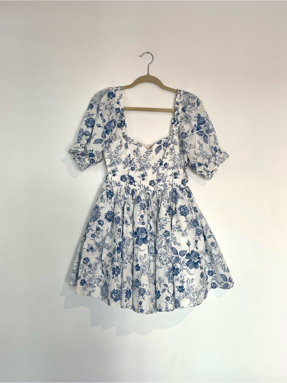 Audrey Parks Francesca's Blue Sweetheart Floral Puff-Sleeve Babydoll Mini Dress